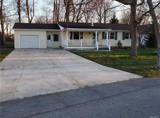 3885 Sheldon Rd, Orchard Park, NY 14127