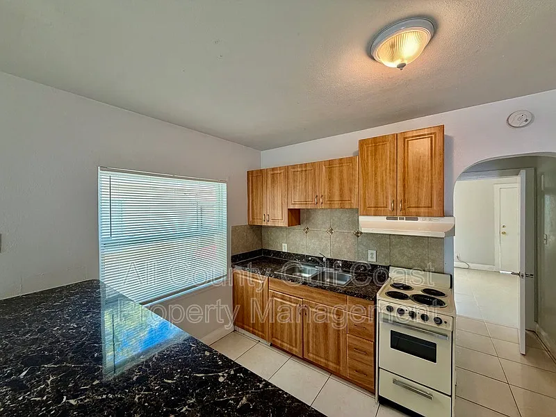 1 bed, 1.0 bath, 500 sqft, $1,045 — Photo 3