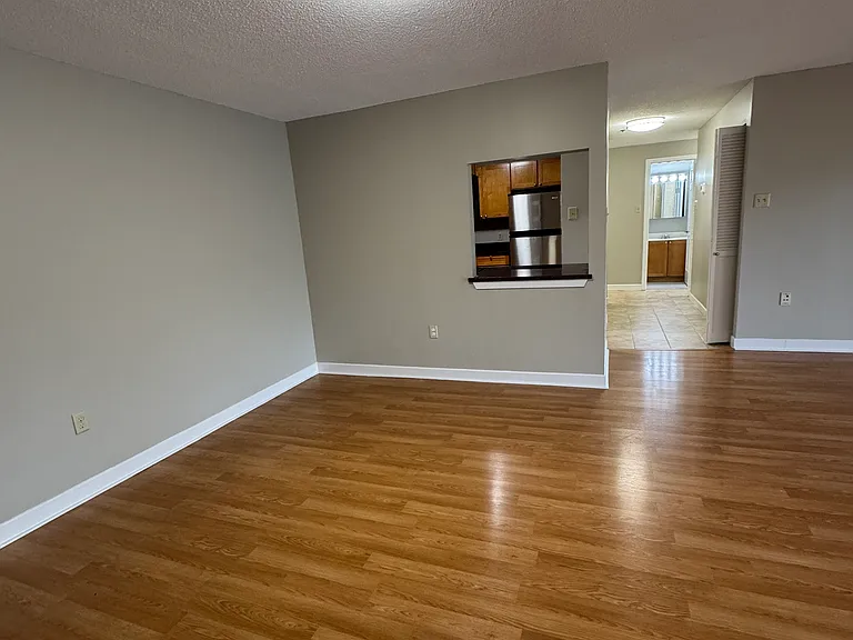 1151 Beacon St — Photo 6
