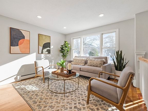 4th image of 119 Van Norden Rd