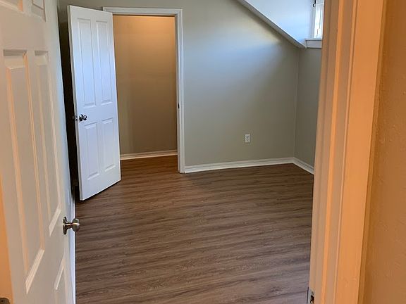 4th image of 2128A Louisiana Ave #A