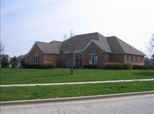 1906 Woodbine Rd, Bloomington, IL 61704