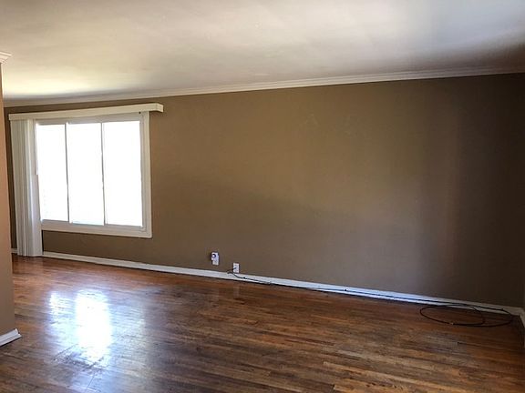 5th image of 3628 Western Ave #0