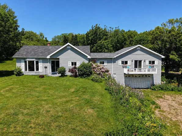 29389 Cabot Trl, Cape North, NS B0C 1C0