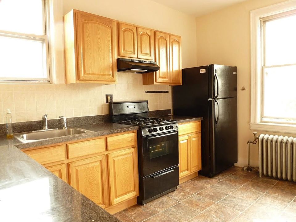 1st image of 2549 18th St APT 2