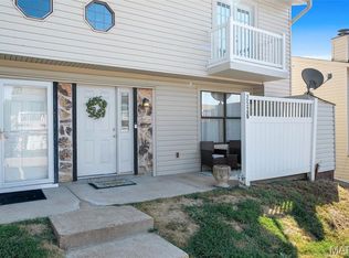 2526 Whitewater Ct, Fenton, MO 63026
