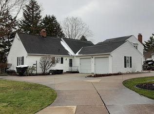 28 Ironwood Dr, Westfield Center, OH 44251