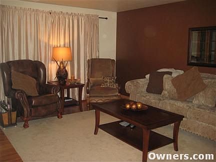 5th image of 2663 Ontario Ave
