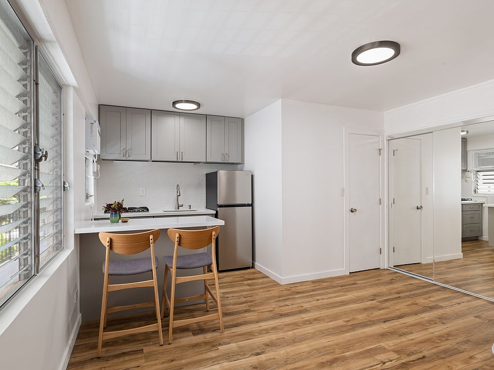 1st image of 235 Liliuokalani Ave APT 335