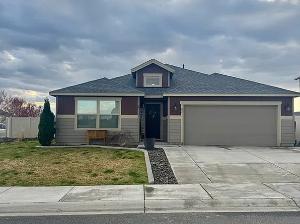102 Palisade St, Moxee, WA 98936