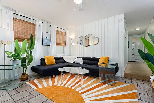 9 Oceanic St Photo 1