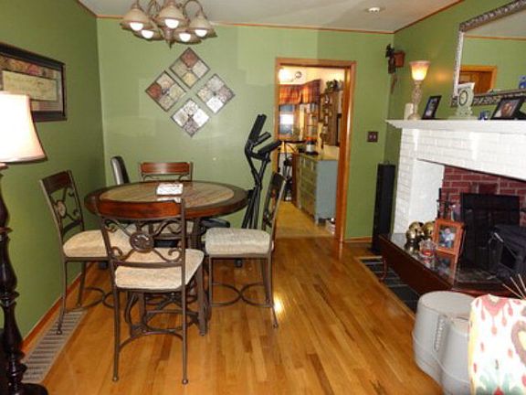 5th image of 210 Skyline Dr