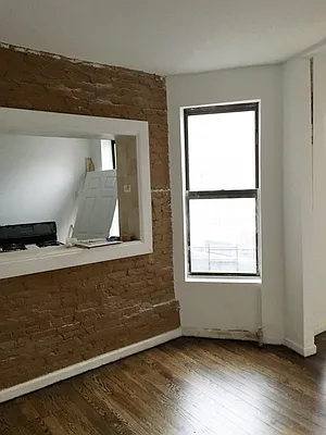 Rented by Bohemia Realty Group | media 9