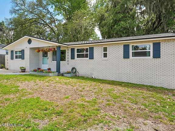 2nd image of 428 VIRGO Lane