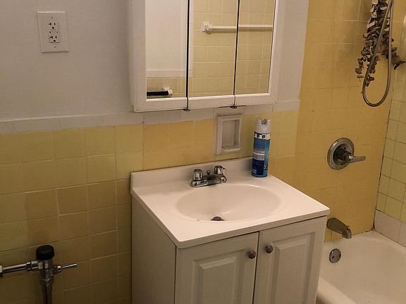 5th image of 14305 41st Ave APT 4D