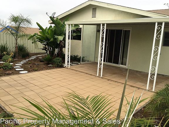 4th image of 3551 Mira Pacific Dr