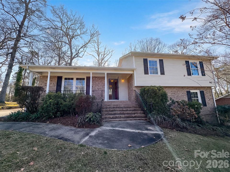 1st image of 7700 Meadowdale Ln