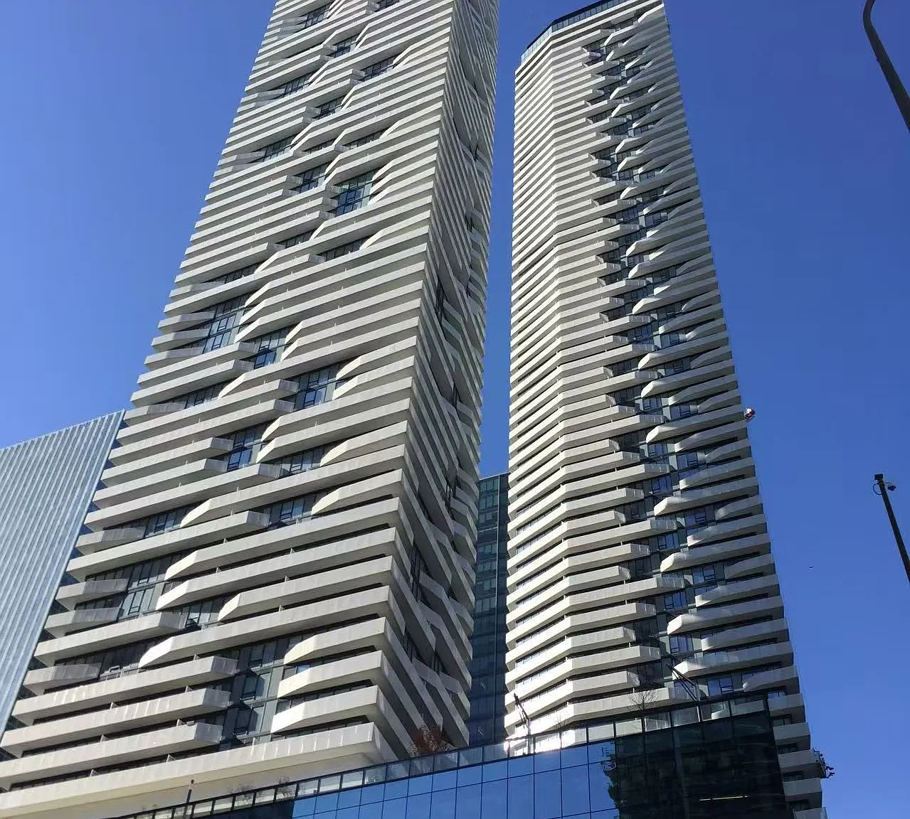 1 bed, $2,400 — Photo 1