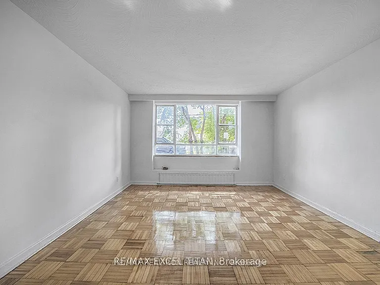 165 Cosburn Ave #301 — Photo 2