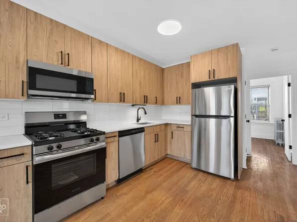 6308 N Artesian Ave, Chicago, IL