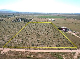 64 La Mesa Rd, Apple Valley, CA 92308