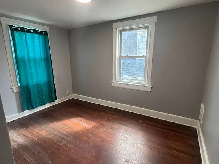 365 Remington St — Photo 8