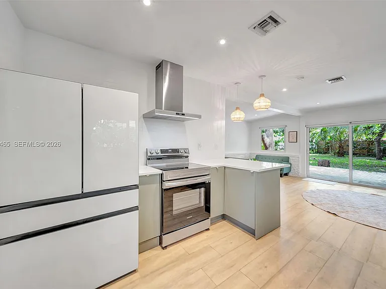 14995 NE 9th Ave — Photo 5