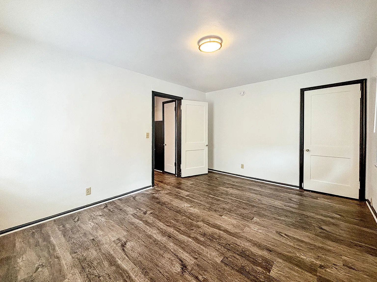 2629 Park Avenue - 1 — Photo 2