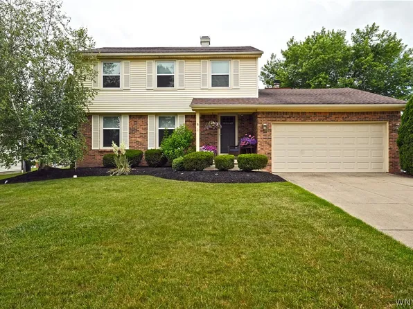 8 Tanglewood Dr, Lancaster, NY 14086