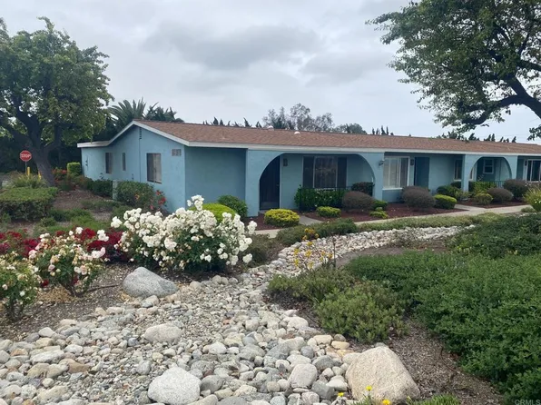 3542 Pear Blossom Cir, Oceanside, CA 92057