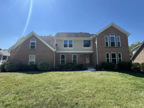 8721 Rupp Farm Dr, West Chester, OH 45069