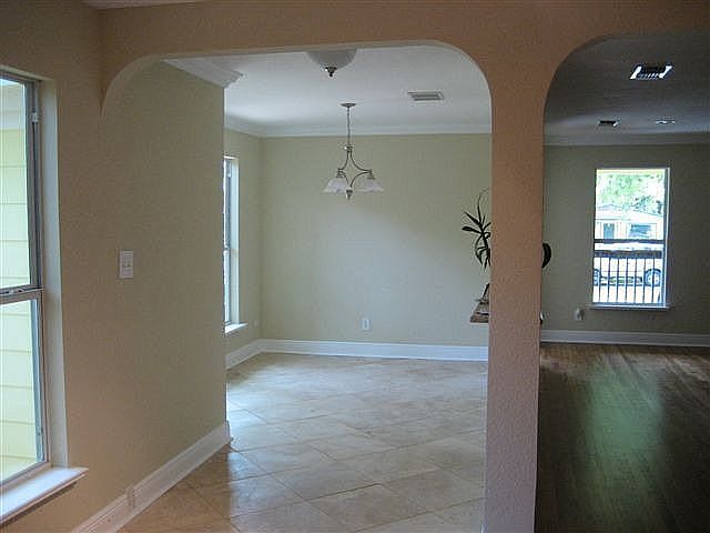 Dining area with Travertine
