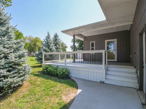 218 Douglas Blvd, Baltic, SD 57003