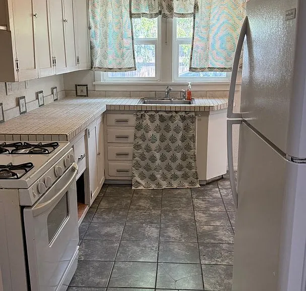 1625 Orchard Ave — Photo 11