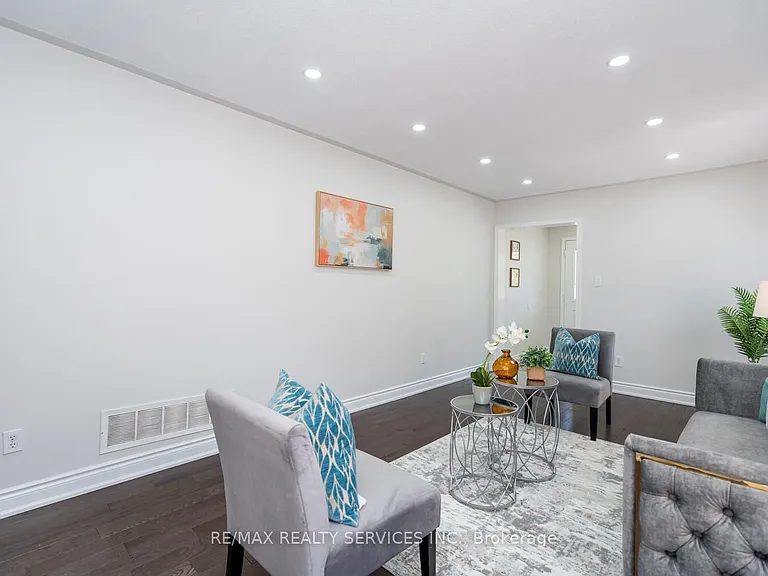 85 Williamson Dr — Photo 10