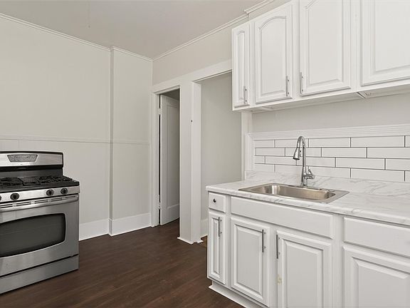 4th image of 228-230 Augustine St