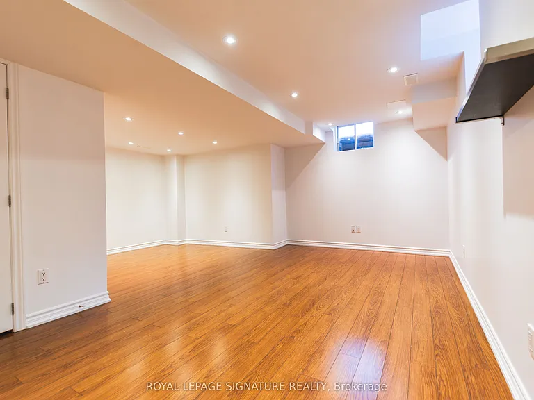 3082 Cabano Cres — Photo 9