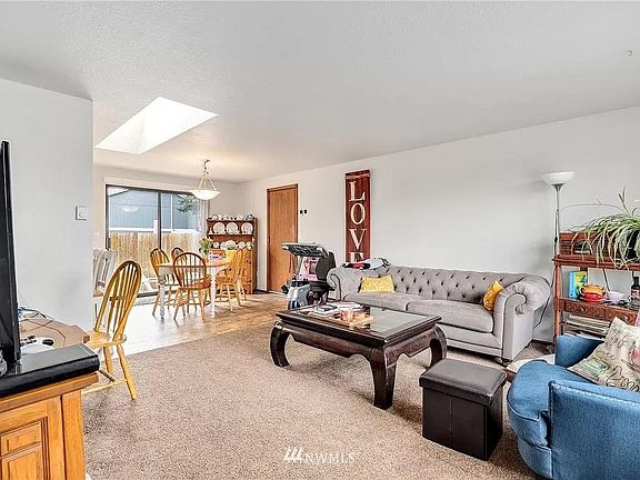 5th image of 4500 73rd Pl NE #A