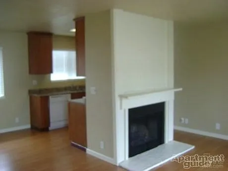 420 Union Ave #14 — Photo 4