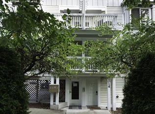 2014 E Denny Way APT 2, Seattle, WA 98122