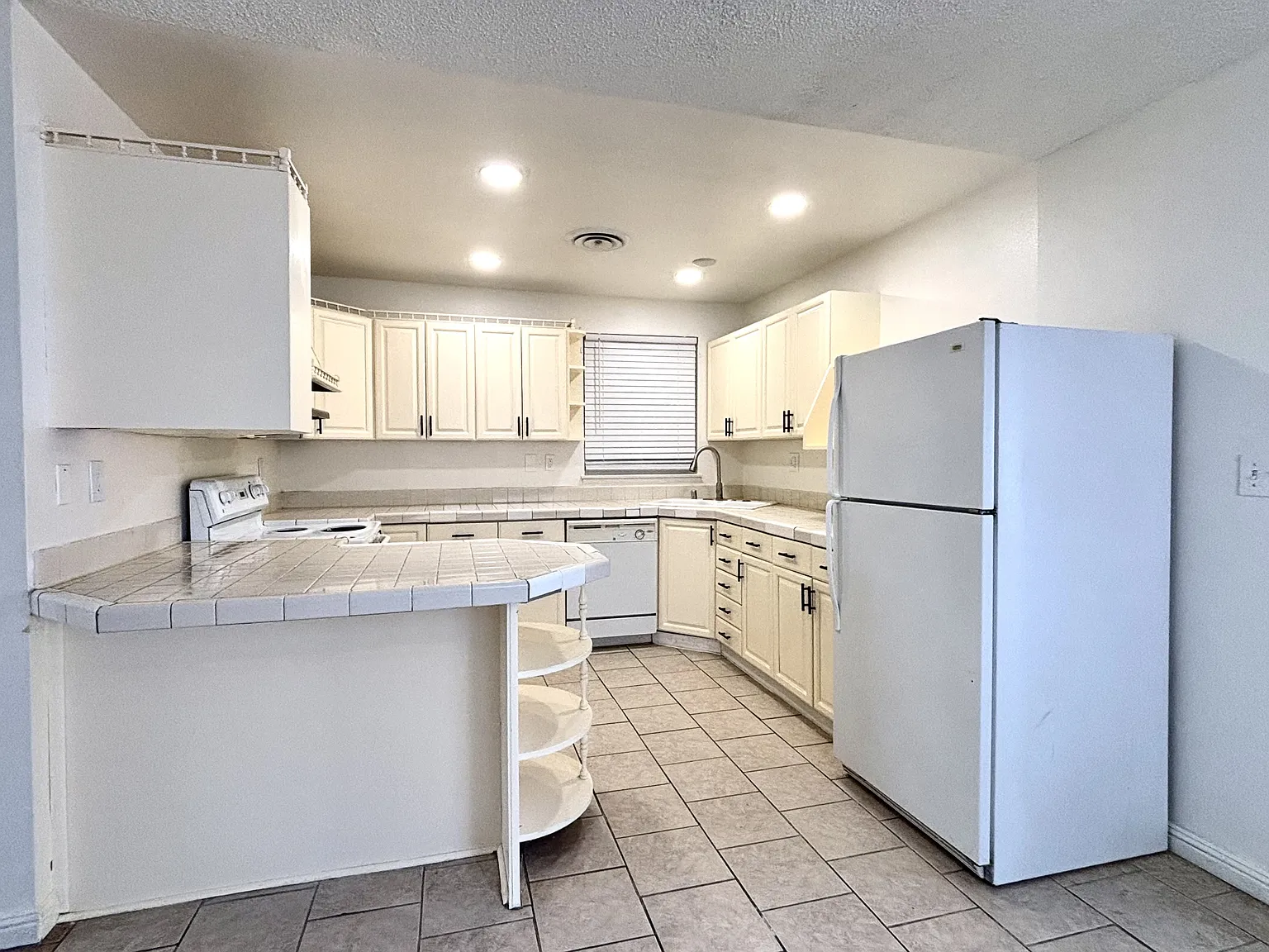 #47- 5813 Iris Avenue - 1 — Photo 3