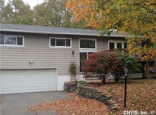 7657 W Seneca Tpke, Manlius, NY 13104