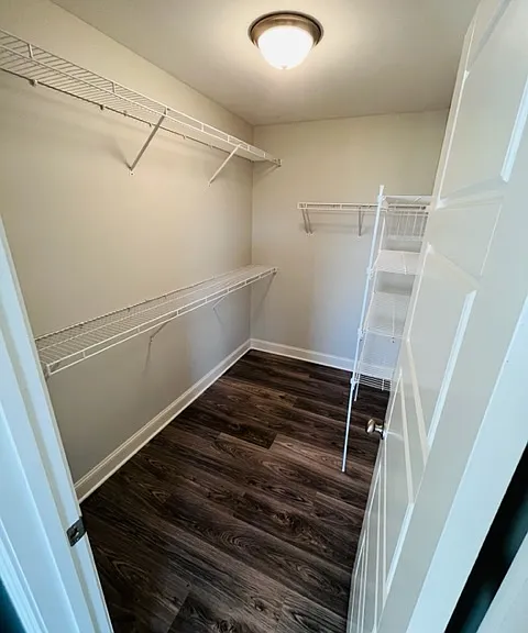 327 Deluth Dr — Photo 11
