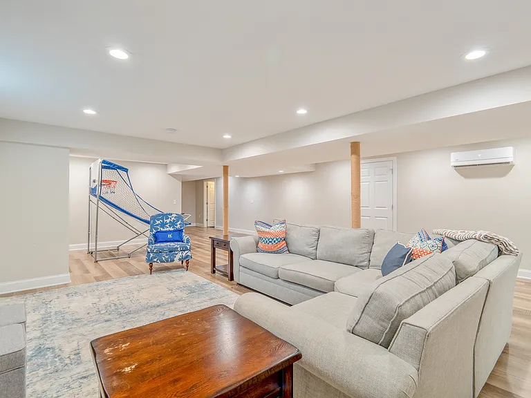 Finished lower level