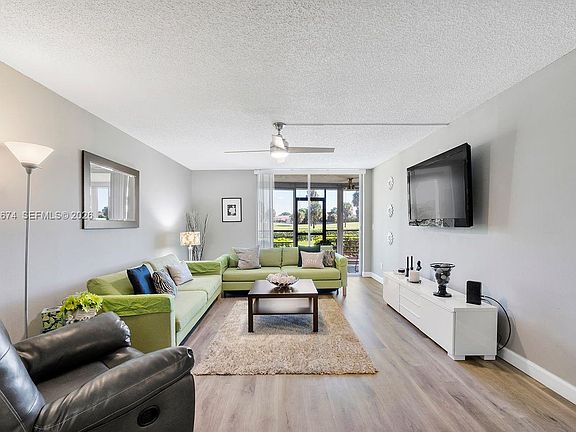5th image of 23249 Barwood Ln N APT 102