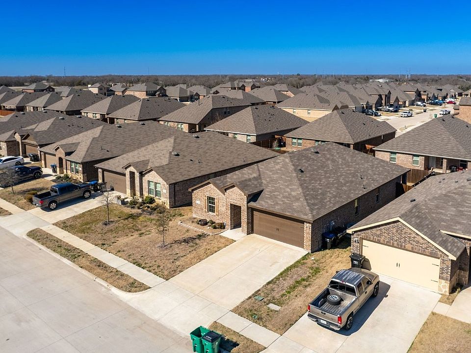 1st image of 113 Seabiscuit Dr
