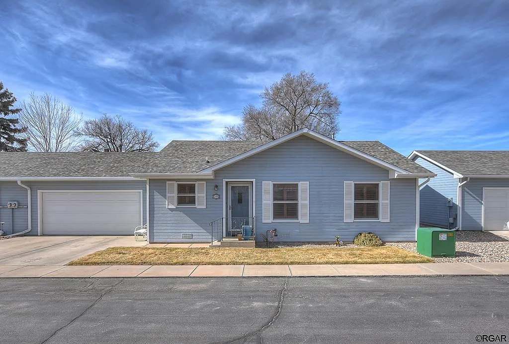 1323 Park Ave photo 1