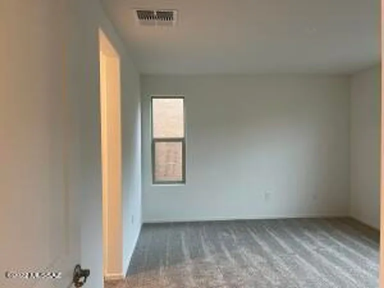 1123 E Descent St — Photo 17