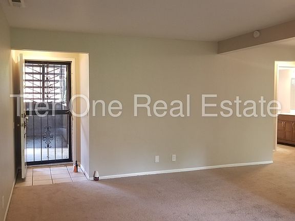 5th image of 2400 S Elizabeth St APT 1