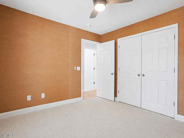 8637 Plantation Landing Dr — Photo 16